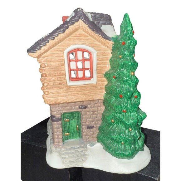 VTG Christmas Valley Collectors Porcelain House W/ Pine 1995 Philippines Made - Picture 6 of 11